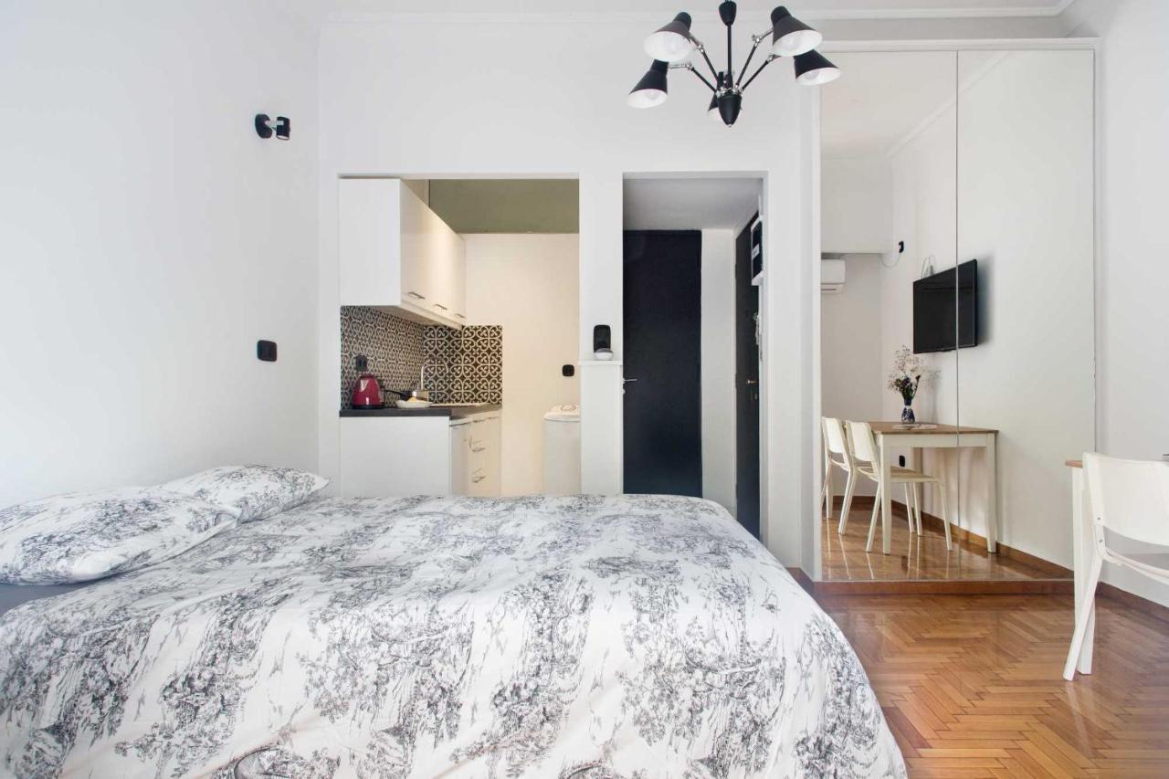 Newly Renovated Studio Downtown Athens! Extérieur photo